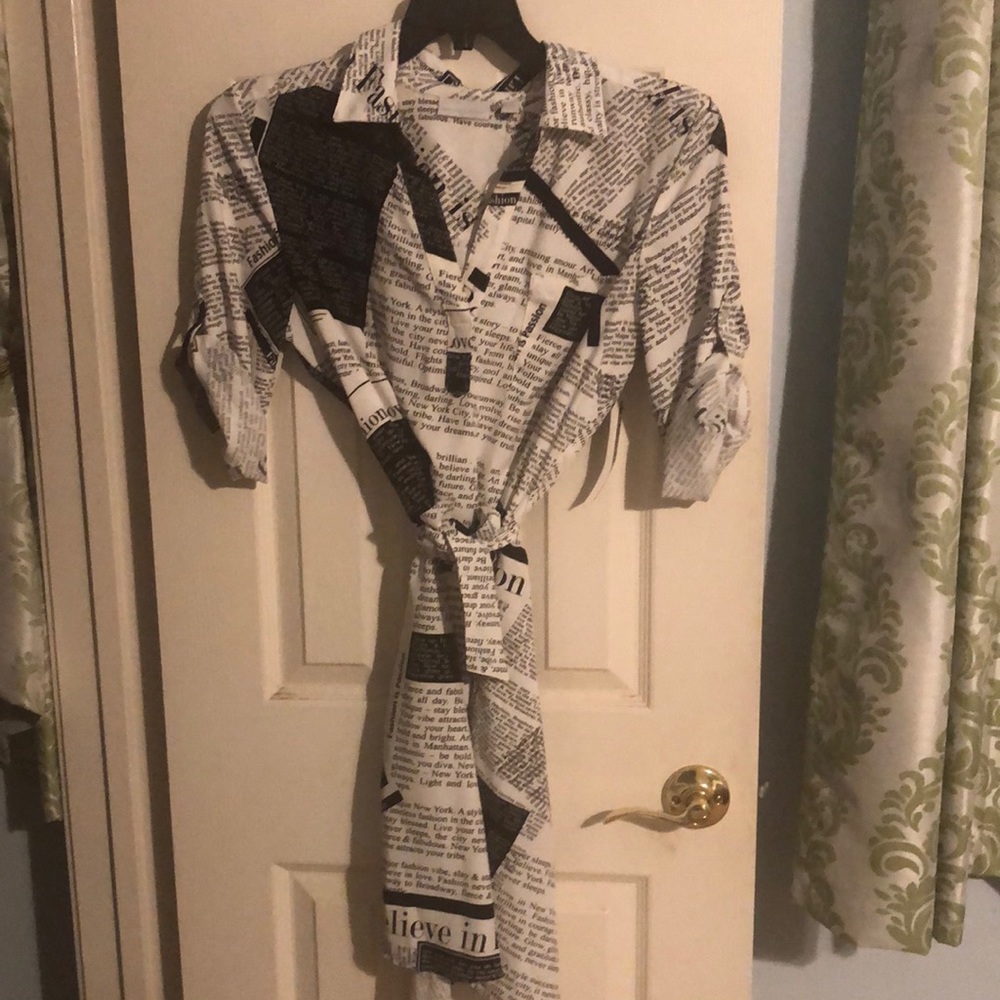 Newspaper print dress NWT size M